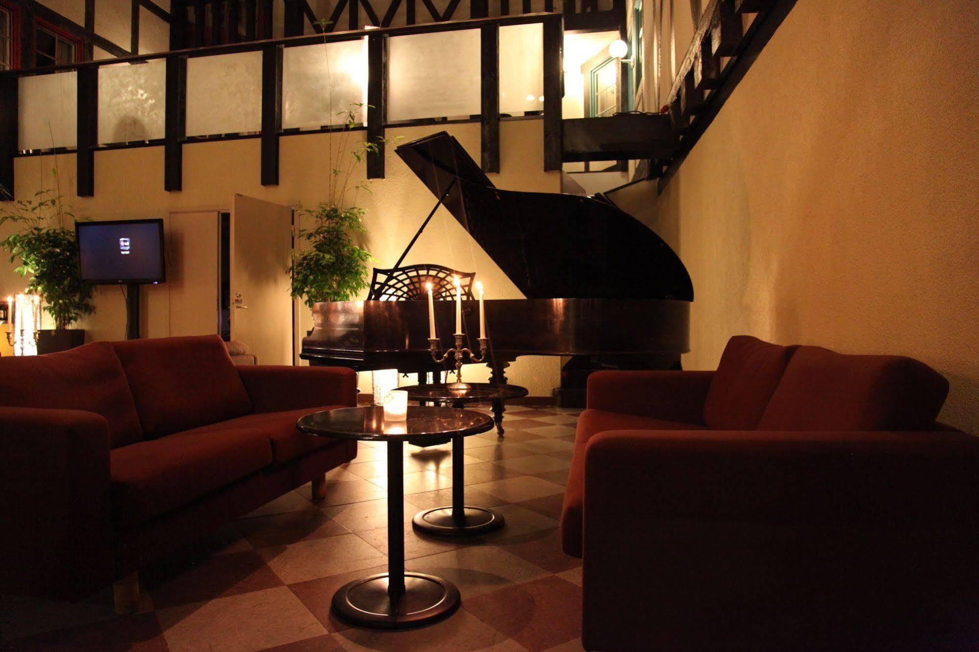 Hotel Stensson 에슬로브 외부 사진
